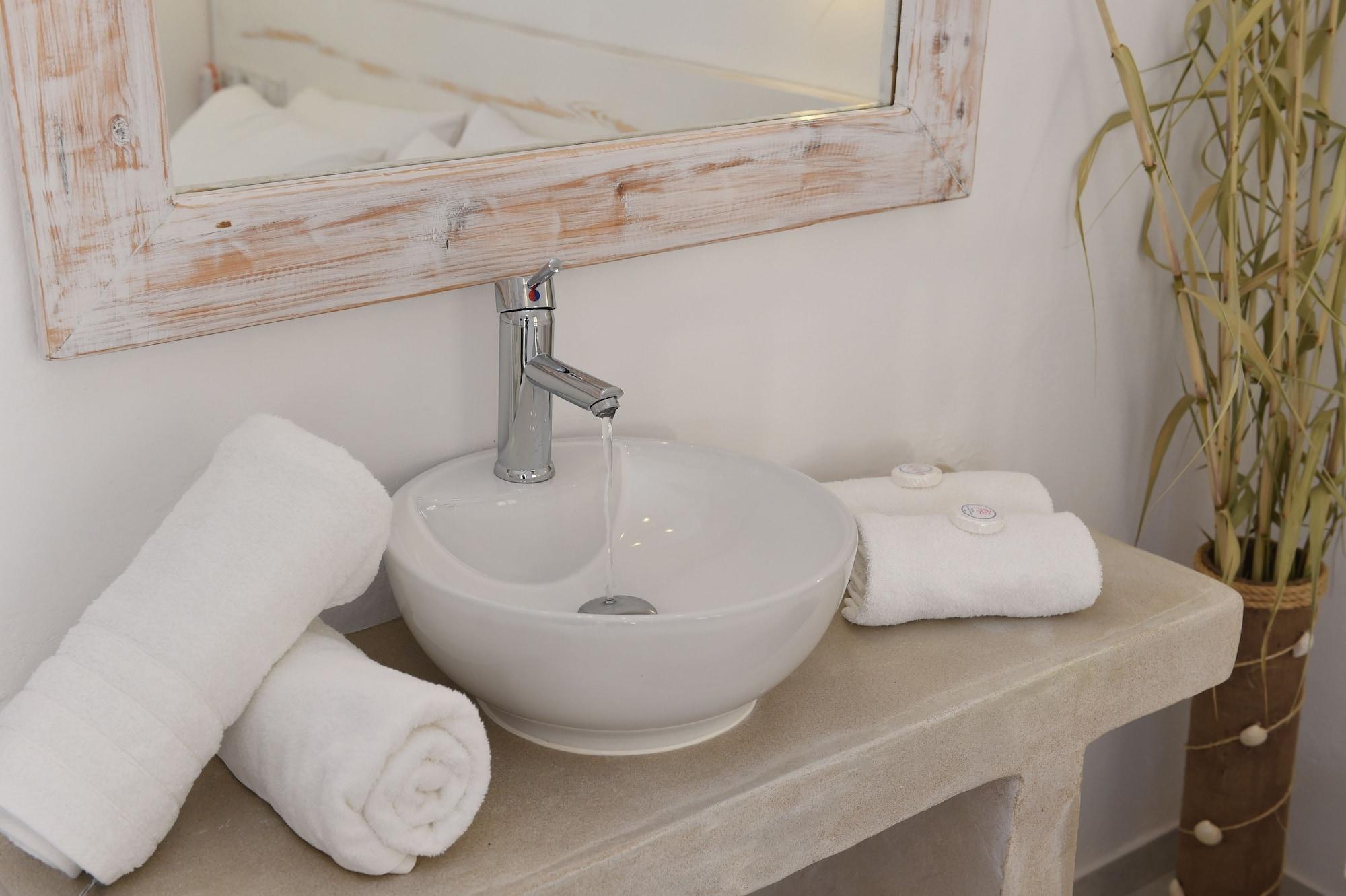 Porto Naoussa (Adults Only) Otel Dış mekan fotoğraf